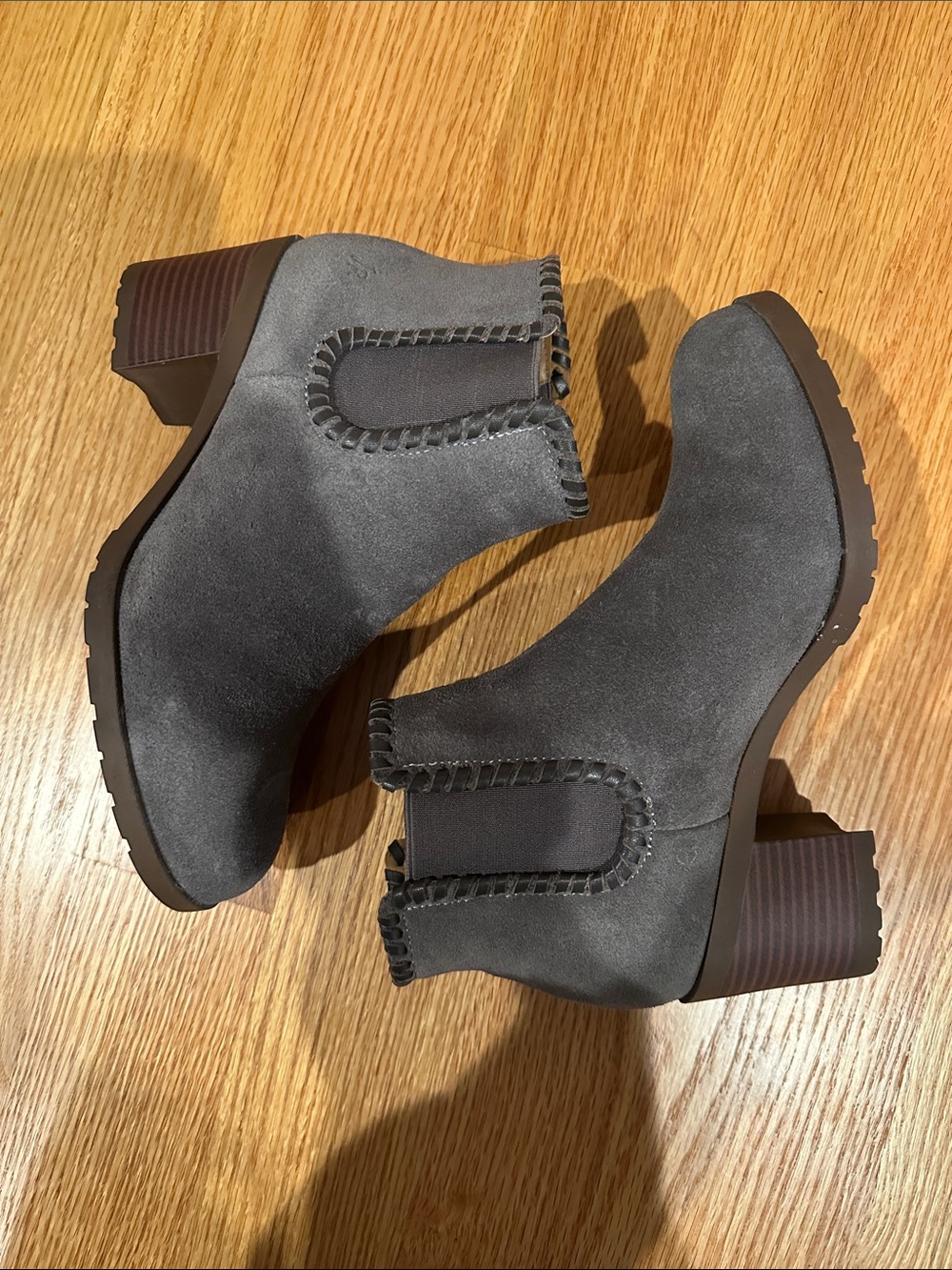 Jack Rogers Gray Suede Chelsea Ankle Boots - Women Size 6